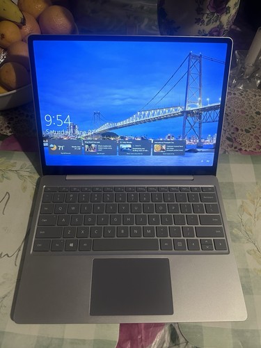 Microsoft surface laptop - surface,